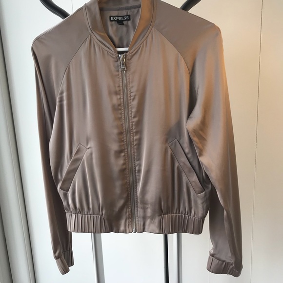 Silk Zip Up Light Bomber Style Jacket - Picture 3 of 8